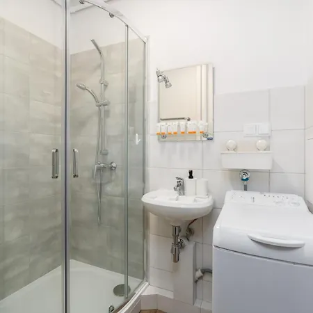 Poznanski Apartament By Renters Apartment *