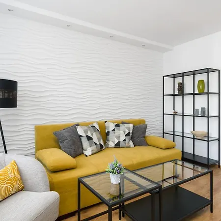 Apartment Poznanski Apartament By Renters